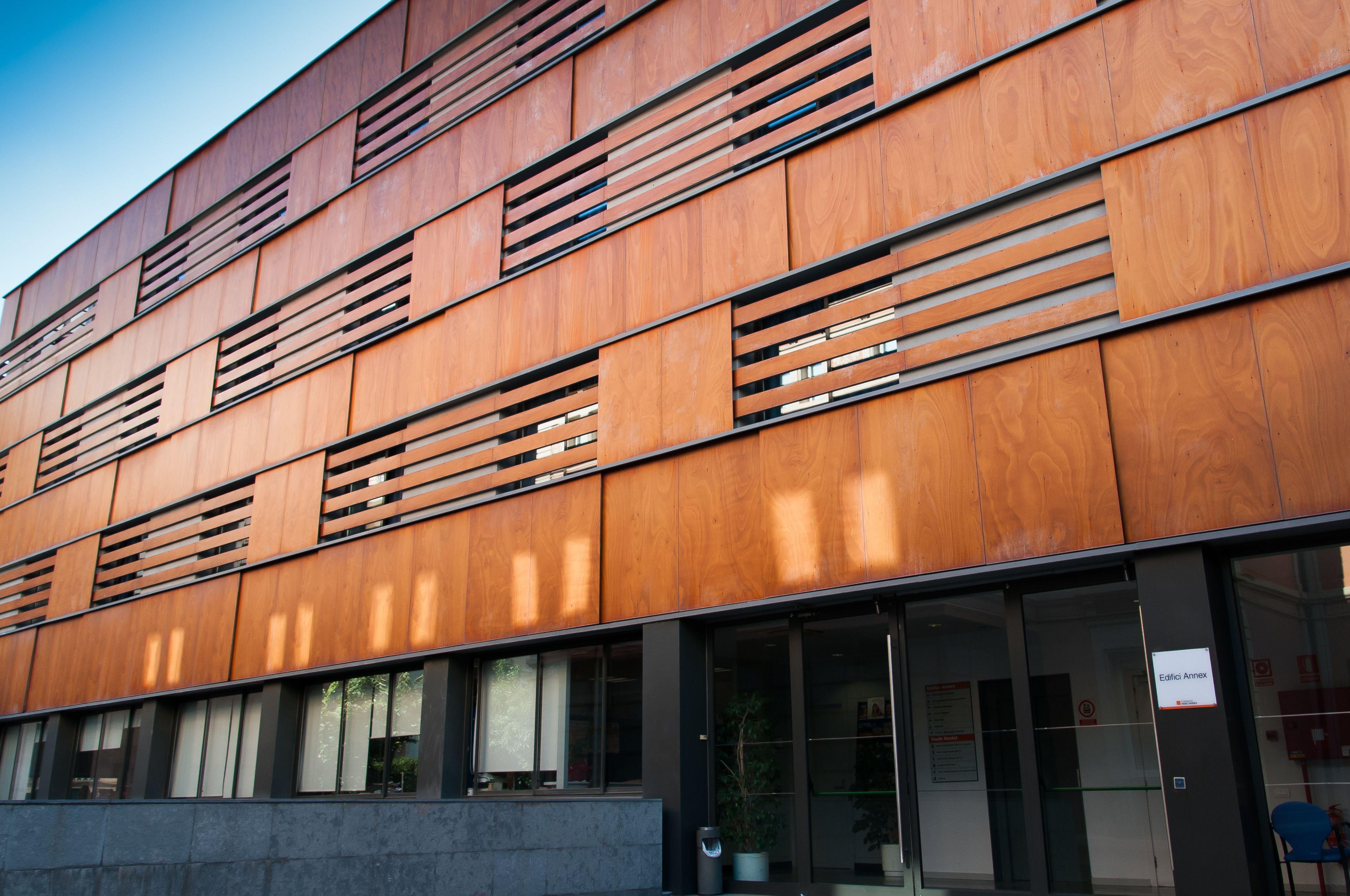 Barcelona Pere Tarres Youth Hostel — Photos 2